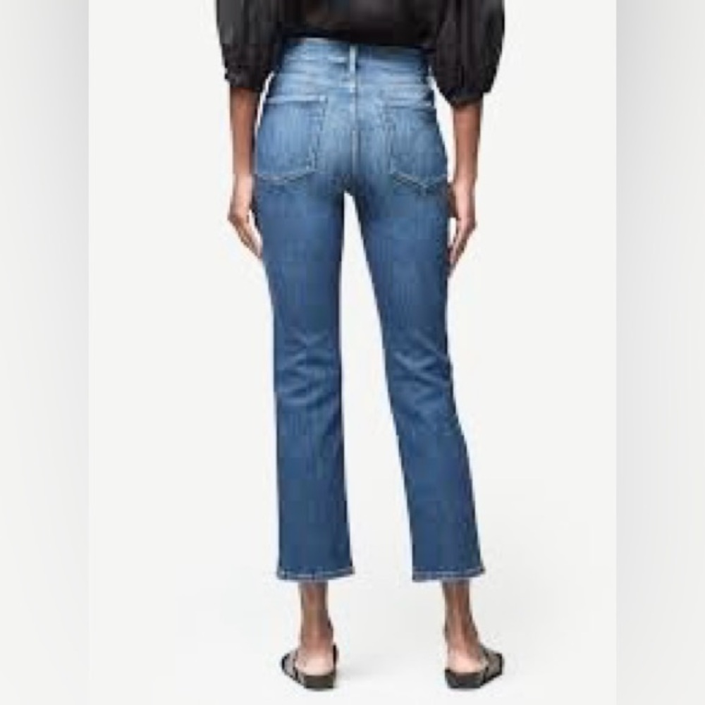 Frame Denim Women's Straight Leg Jeans in Medium Blue Wash - Picture 2 of 15